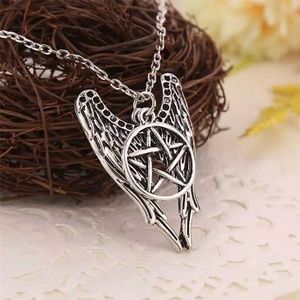 Necklace Super Natural